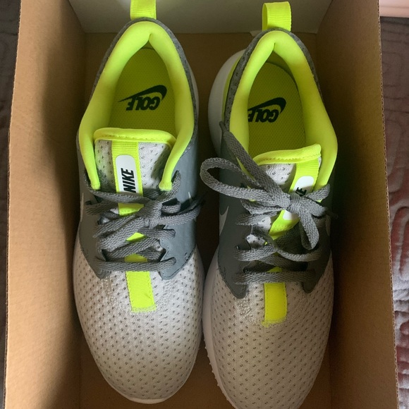 Nike Shoes New Nike Jr Golf Shoes Size 6fits Women Size 75 Poshmark